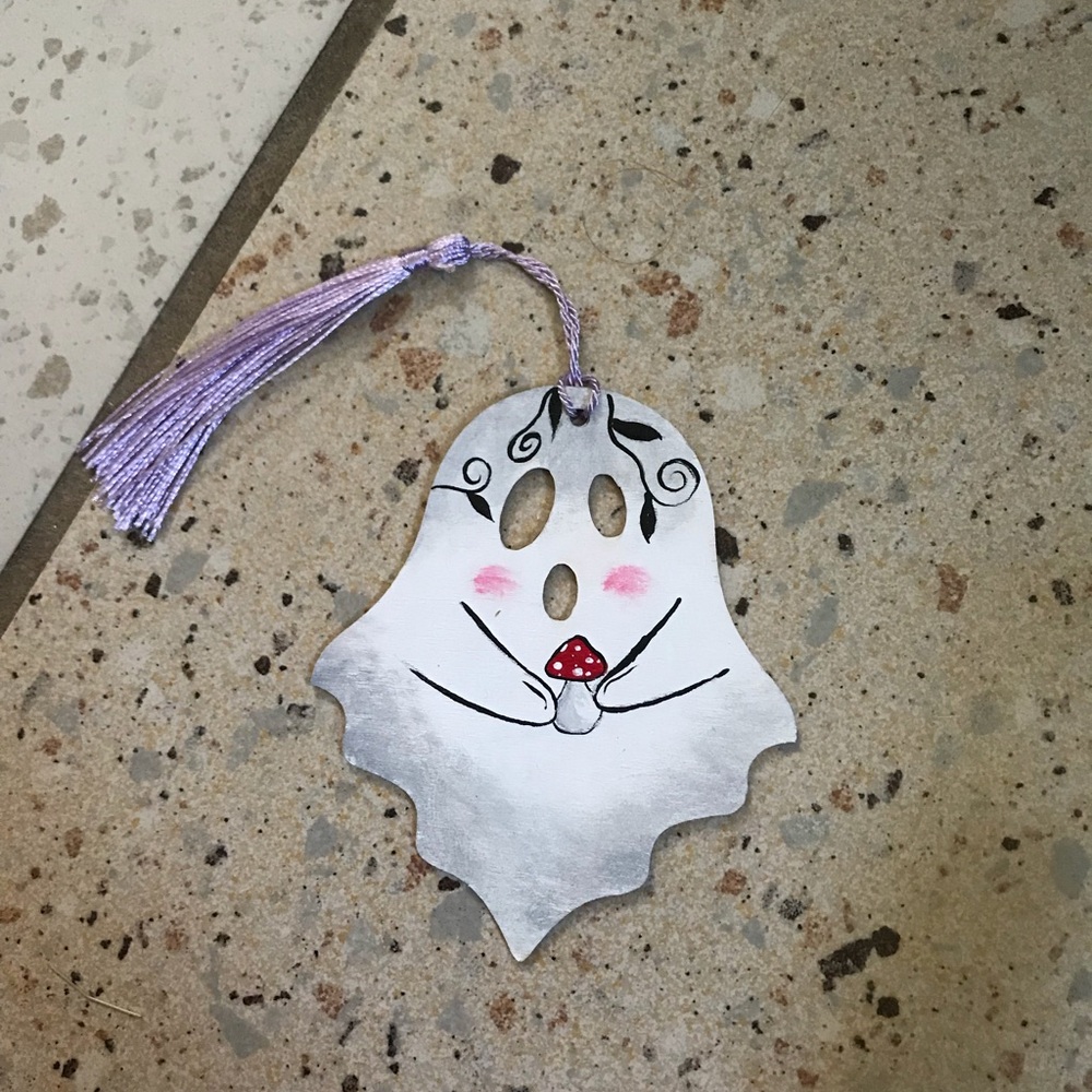 Ghost bookmark or ornament